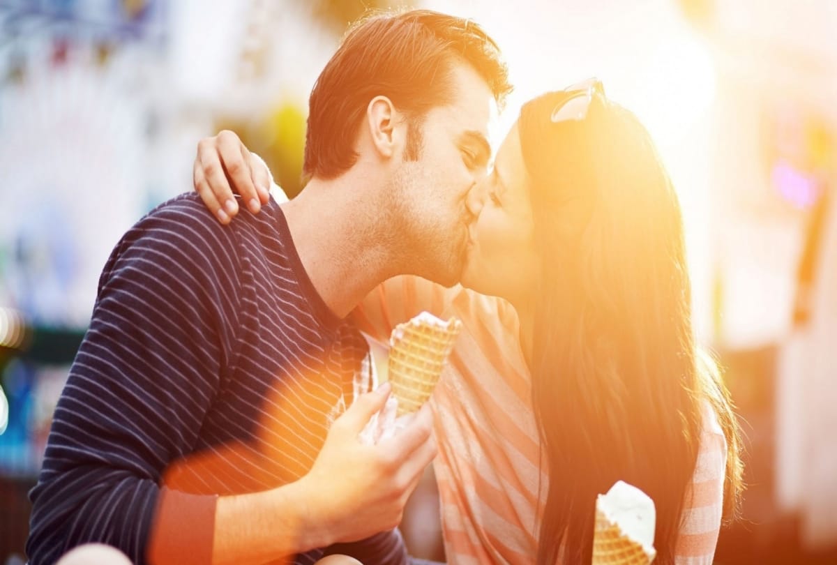 Health and happiness Benefits of Kissing Your Loved One