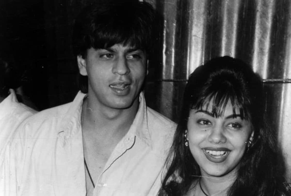 Shahrukh Khan Gauri Khan along with Aryan attended Kajol Mehendi ceremony picture viral