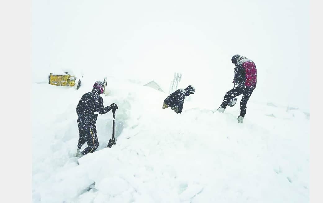 precautions when you go for seeing snowfall