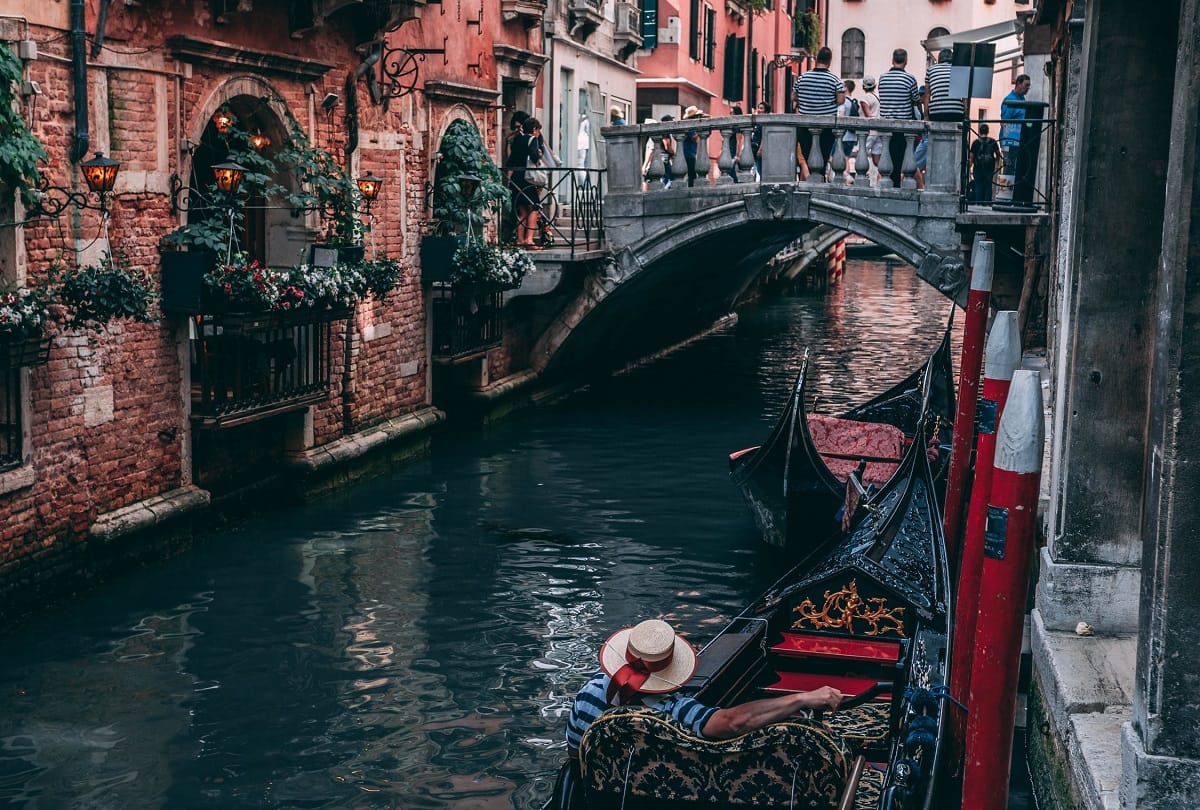 world most beautiful cities you should visit this valentine