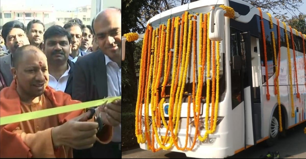 Yogi adityanath inaugurated HP world on Wheels bus in varanasi