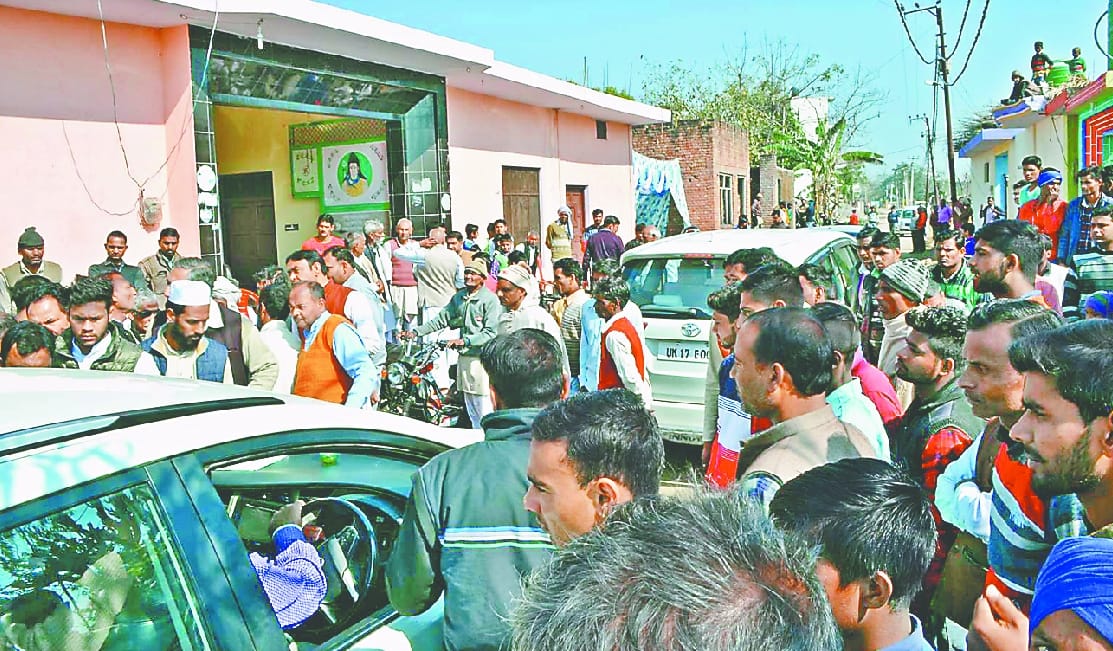 Two family father and son died together due to  poisonous liquor