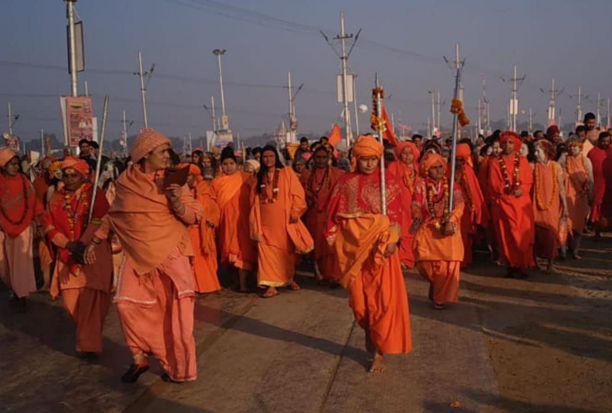 Kumbh 2019: Basant panchami antim Shahi Snan All Akhara Holy Dip Live Updates