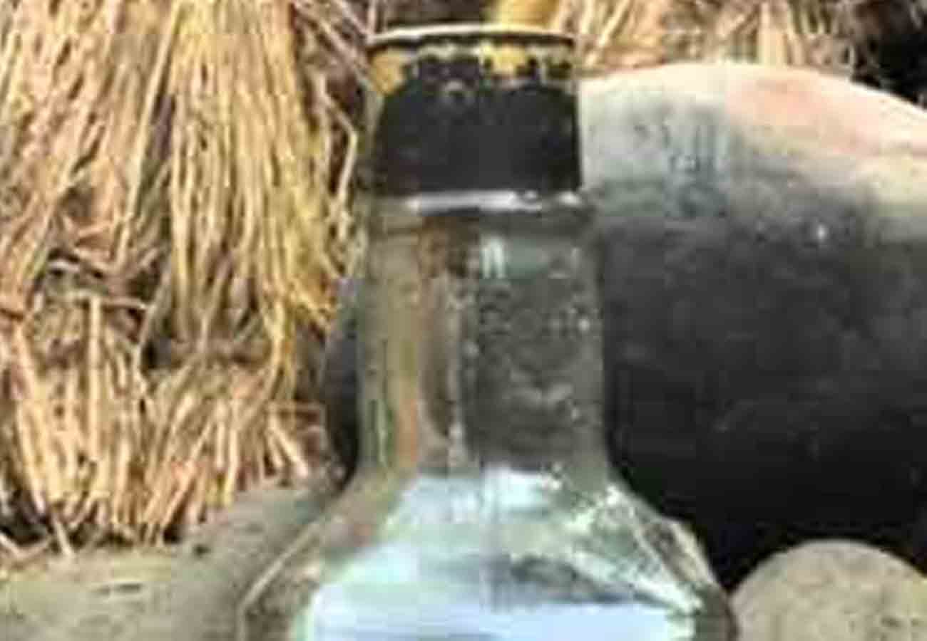Illegal liquor trading continues in kannauj