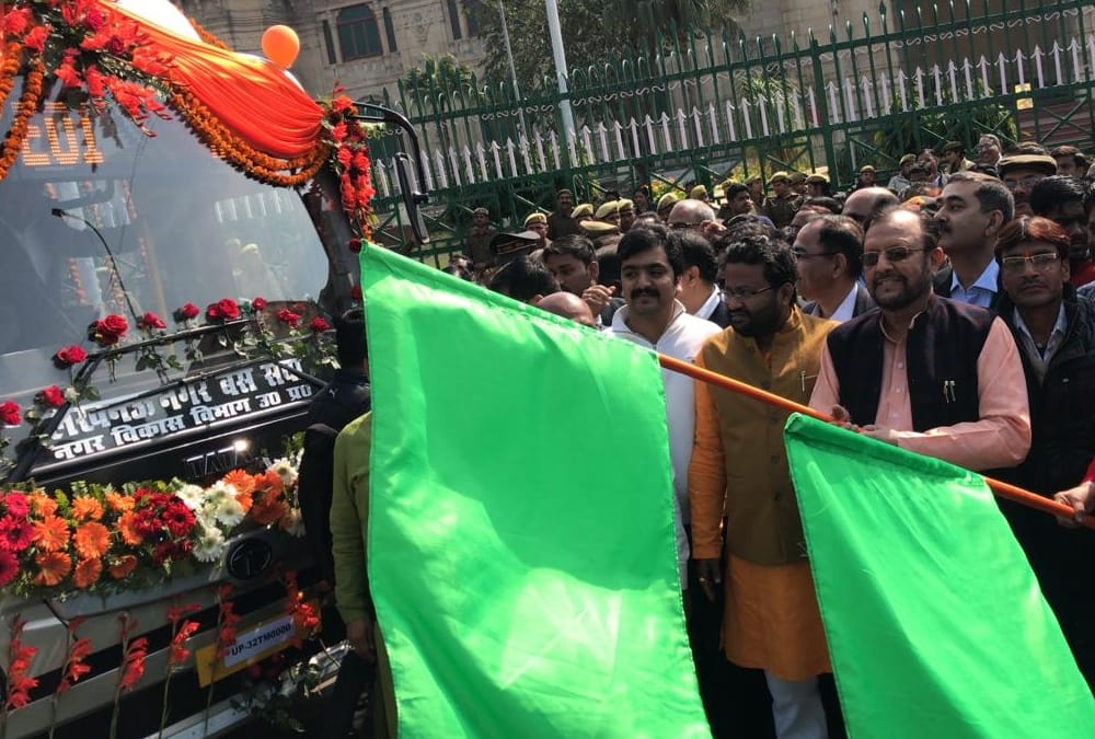 electric bus service starts in lucknow.