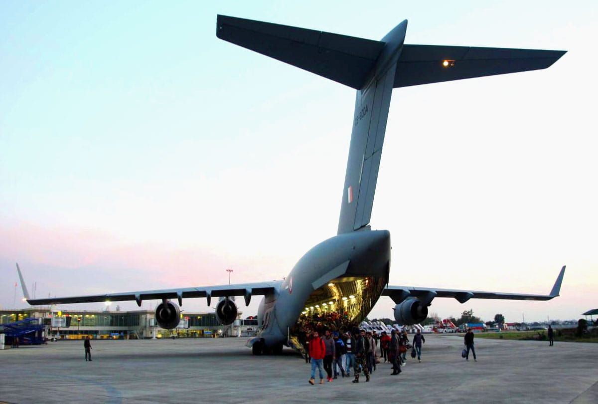 indian airforce airlifted over 300 students for gate exam among 500 people from srinagar kashmir
