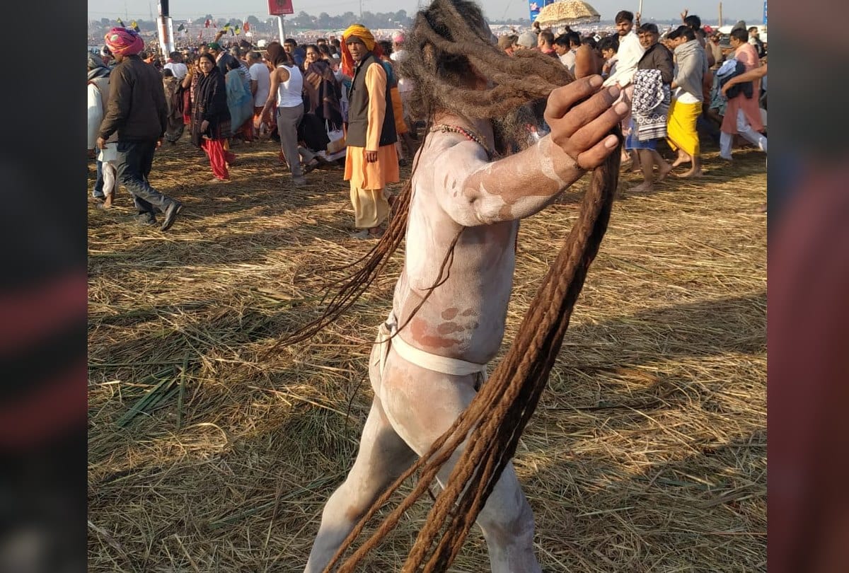 Naga Sadhu photo in shahi snan at Prayagraj Kumbh Mela 2019