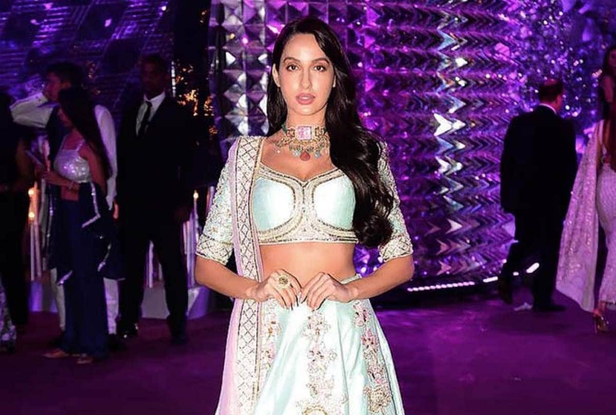 Instagram Posts of Gauri Khan Suhana Khan Nora Fatehi Gabriella Demetriades Kajol Urvashi Rautela