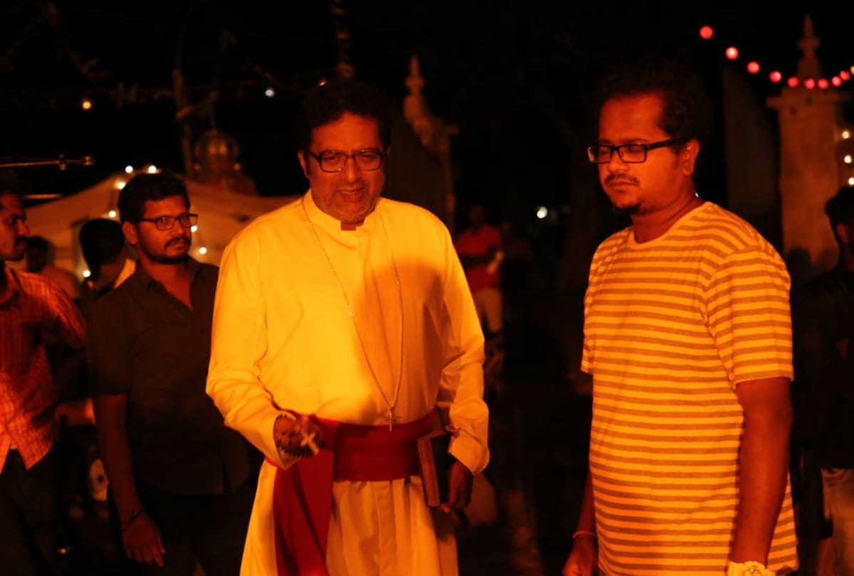 Has Prakash Raj converted from hindu to Christianity?