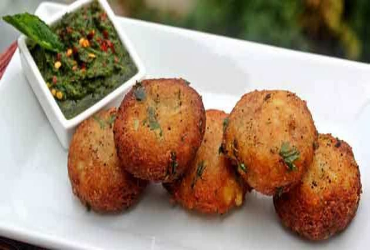 anant chaturdashi 2022 food recipe make falahari kacche kele ki tikki vrat ke liye