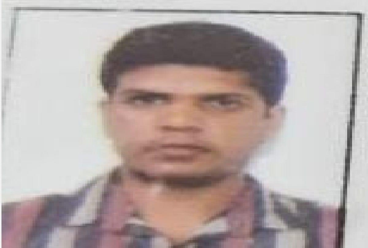 Engineer suicide jumped off from flyover in delhi