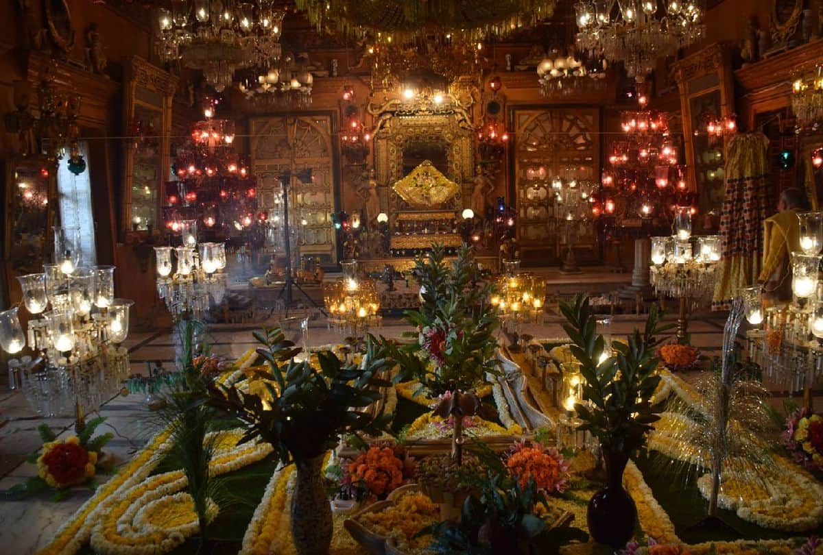 Shahji Mandir Sri Radha Ramnalal Devotees Can Visits Vrindavan