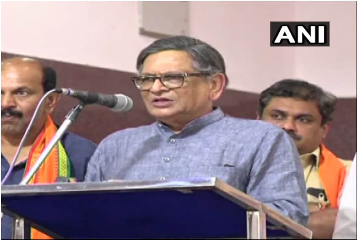 SM Krishna quits congress manmohan government due to rahul gandhi interference