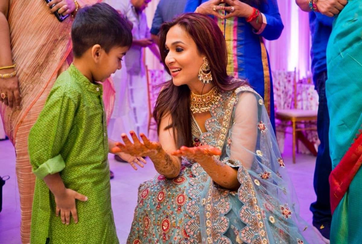 soundarya rajinikanth mehandi photo rajinikanth dance in his daughter wedding
