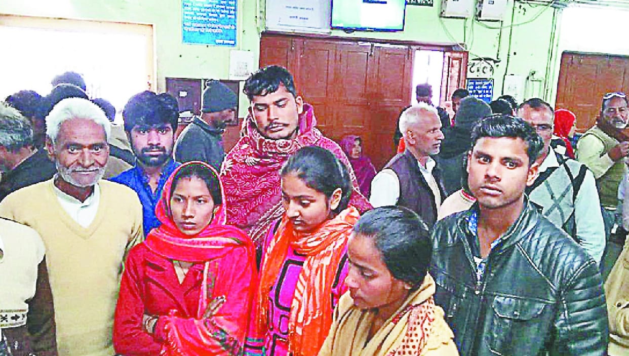 ek aadhaar ke bharose 52 gaao ke grameen