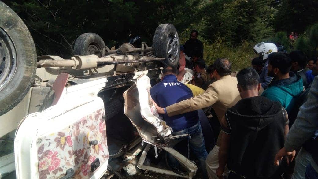 five died in road accident due to the trailer