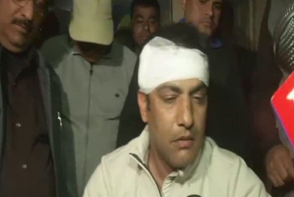 virendra sehwag and gautam gambhir strongly condemn to attacked on ddca chief selector amit bhandari