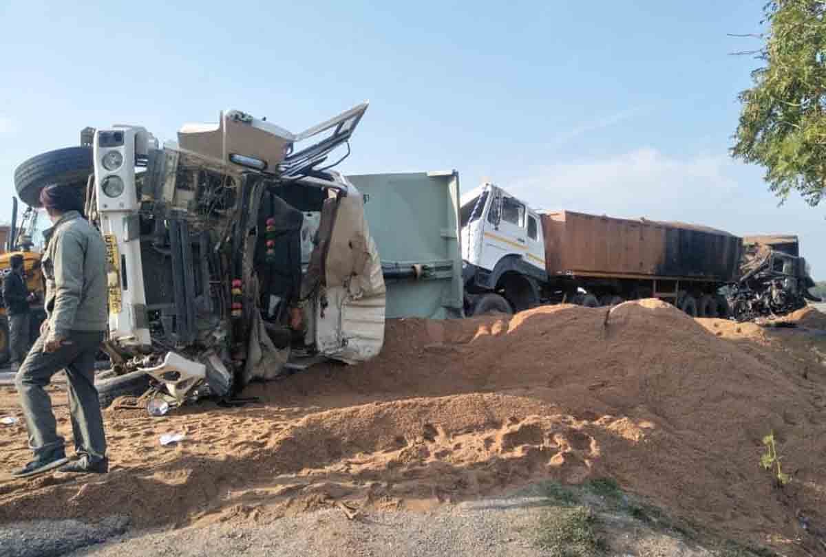 road accident in kanpur jhansi highway