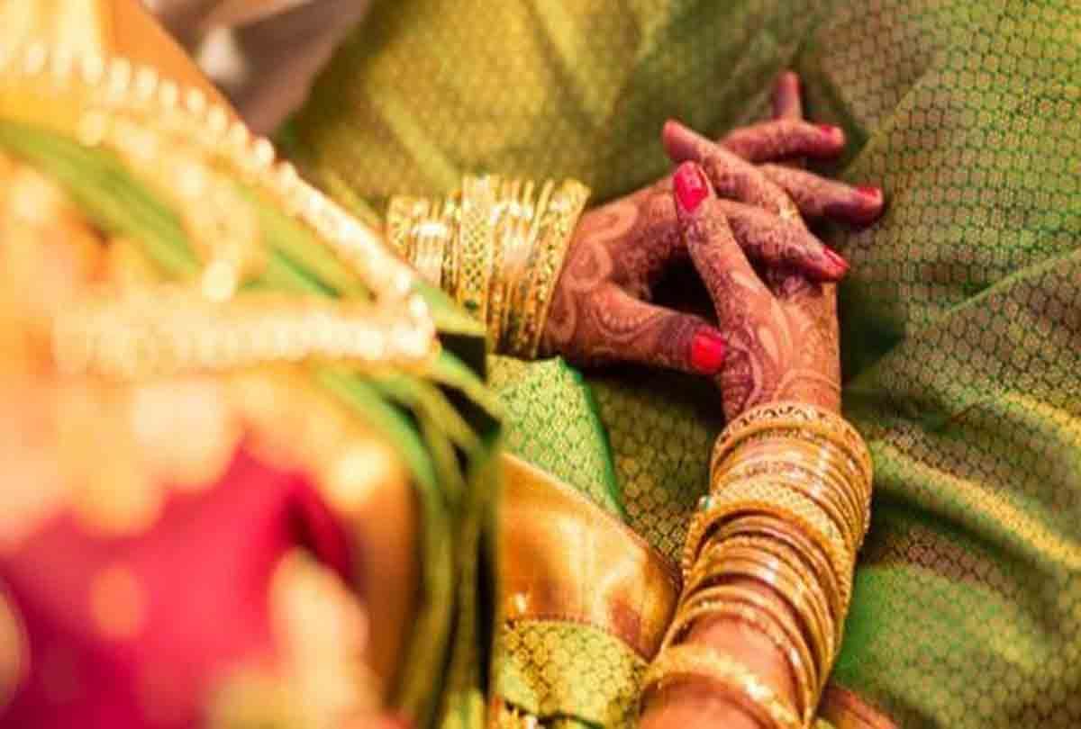 wife killed husband with lover in extramarital affair
