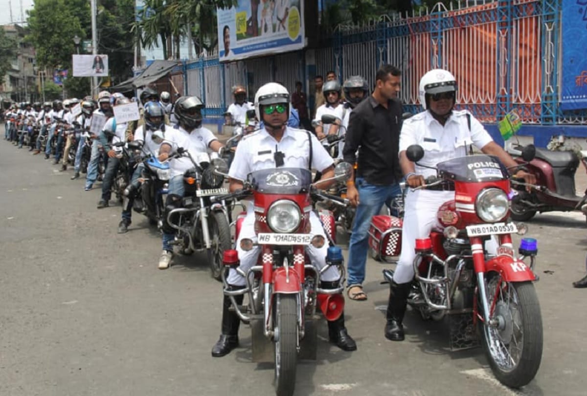 Strange story why kolkata police wear white uniform instead of Khaki