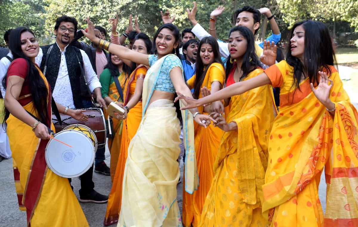 BHU celebrates foundation day in the style of madan mohan malviya in varanasi