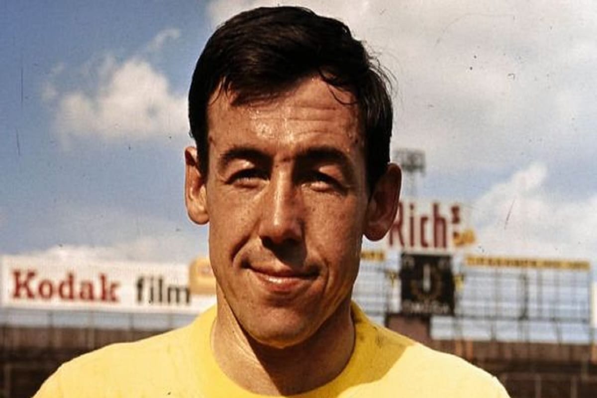 Gordon Banks England World Cup winner dies aged 81
