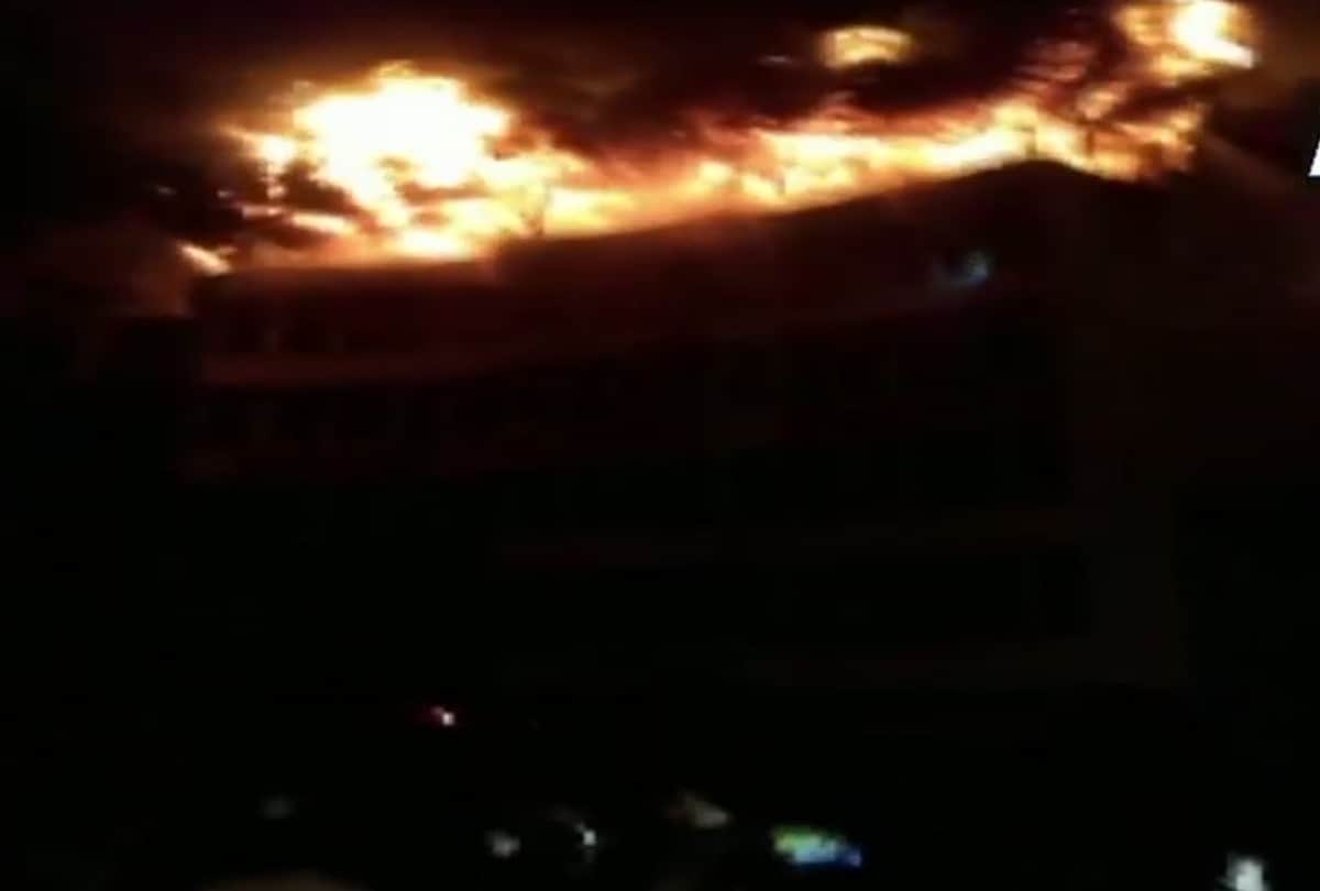 delhi hotel arpit palace catches fire in karol bagh 9 died more deads to happen see photos