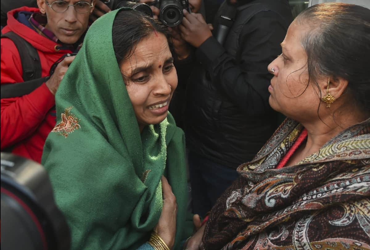 karol bagh hotel arpit palace fire 5 reasons behind tragic death of 17 peoples
