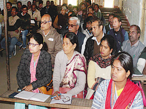 Challenge of taking exams between room inspectors