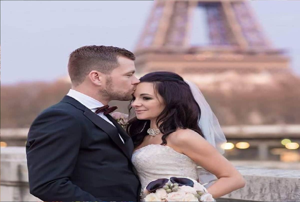 Valentine day special Couple buy house 2 weeks after first date have three babies in just 9 months