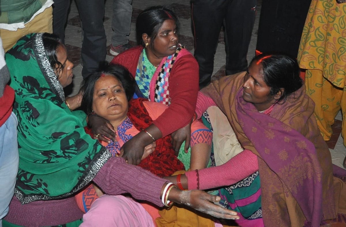 Lekhpal shoots in his house by punks and died in mau