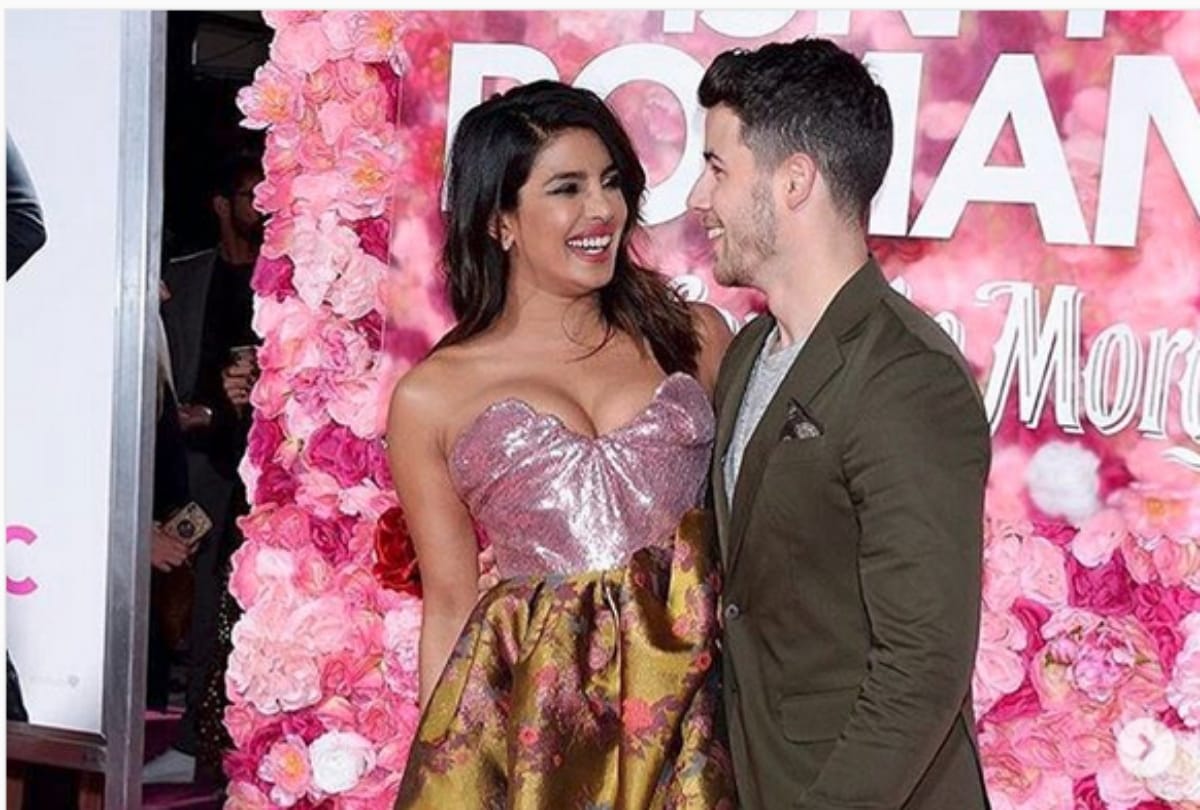 priyanka chopra fell down during film promotion with nick jonas