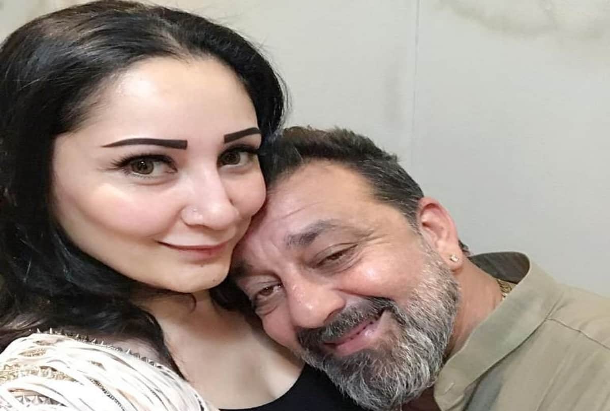 Sanjay Dutt share emotional post on his 11th wedding Anniversary with Manyata Dutt