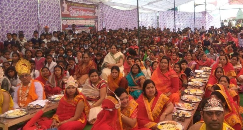 अवतरण दिवस पर जमकर थिरके श्रावक-श्राविकाएं
