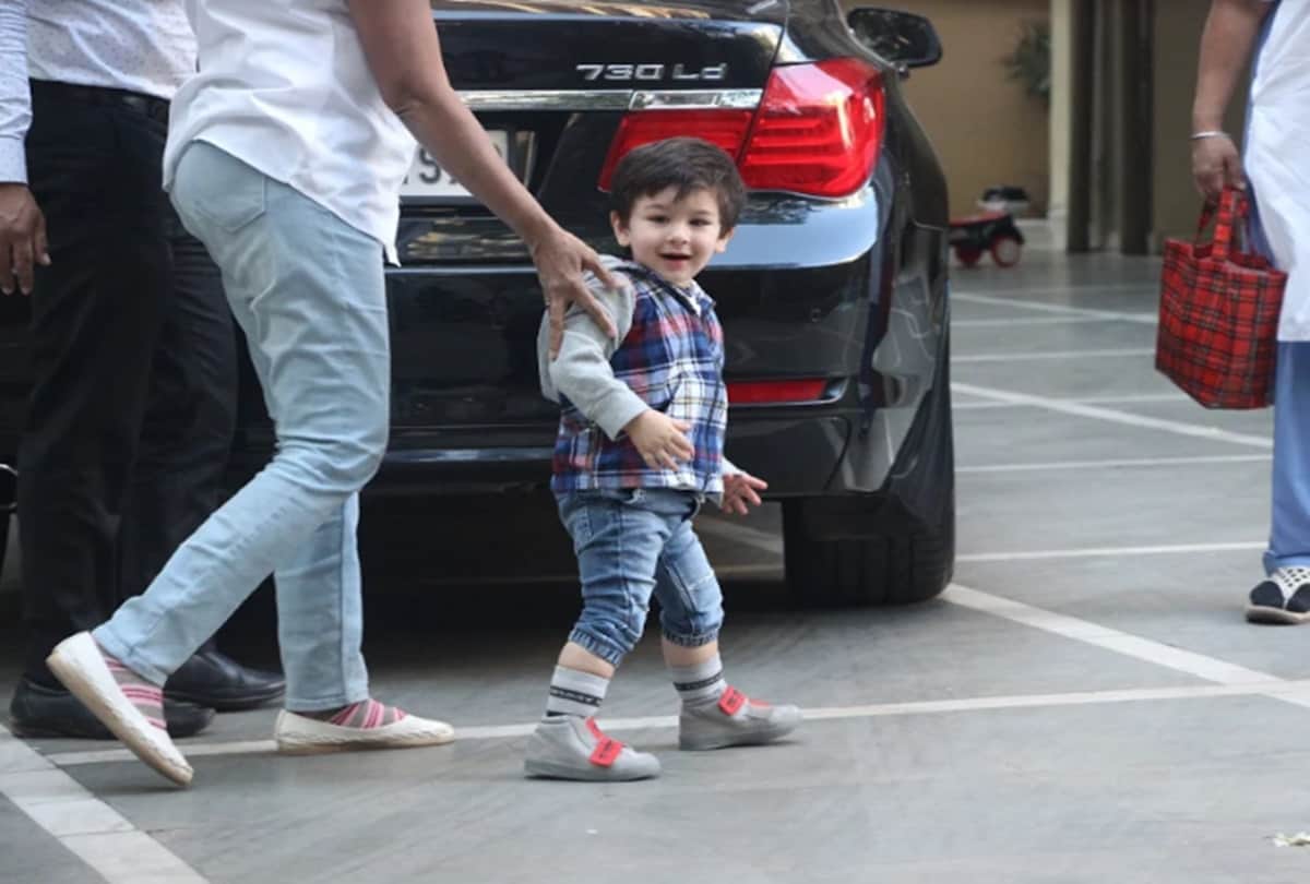 taimur ali khan take icecream with saif ali khan and kareena kapoor