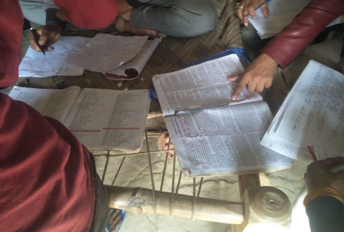 UP Board exams 2019 police caught nakal mafia in mathura