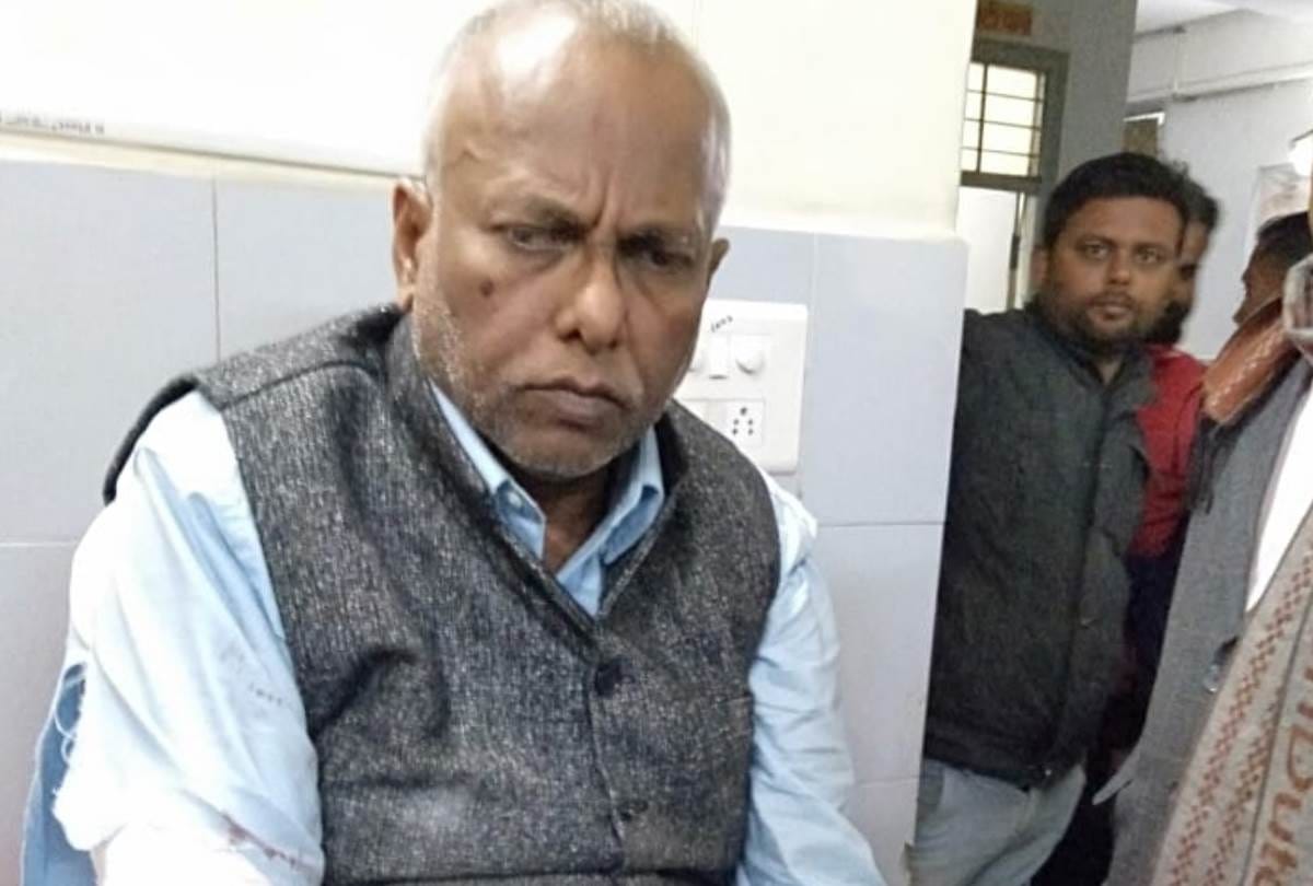 attack on vice chancellor of  BBAU in lucknow