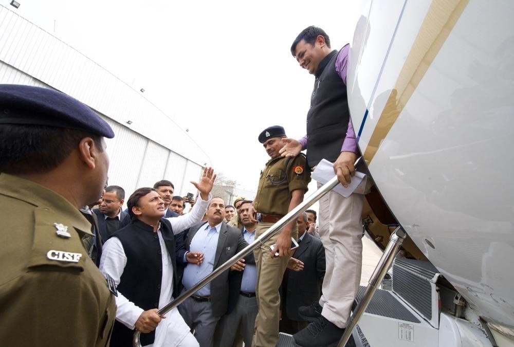 adm-so who stopped akhilesh on airport gets threatening on facebook