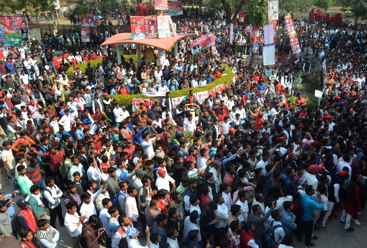 Prayagraj: Holidays at Allahabad University today and postponed examinations