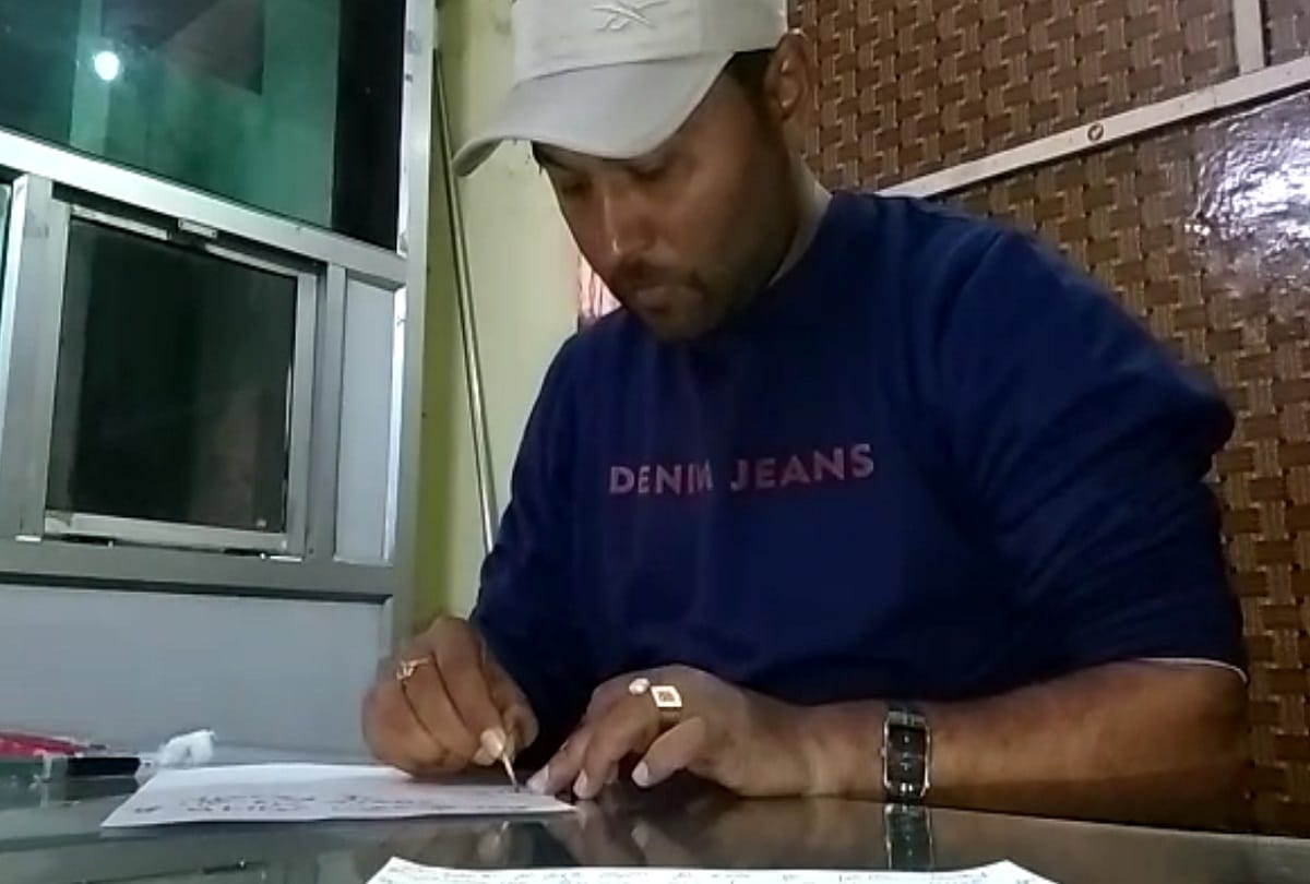 AMU student leader Saurabh Chaudhary writes letter to PM from his blood