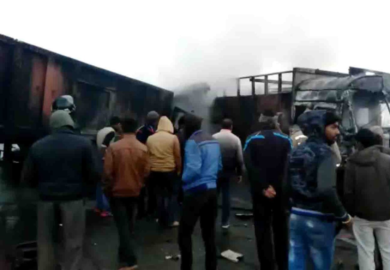 Tire burst after truck Collided driver died