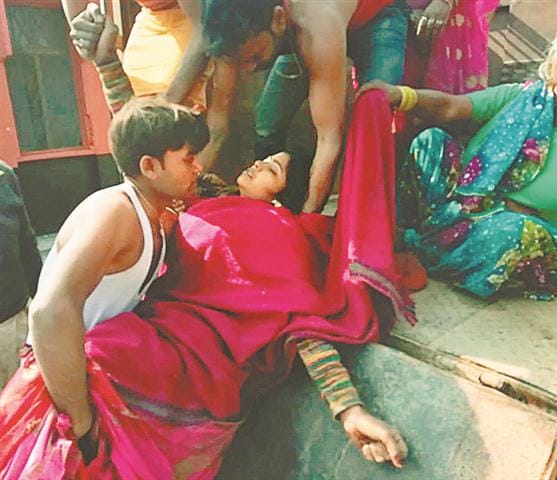 20 people drown, 17 were rescued by boat in Ganga