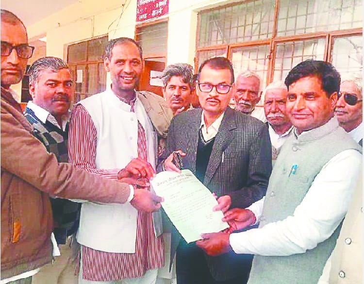 gurjar samaaj ko aarakshan dene ki maang