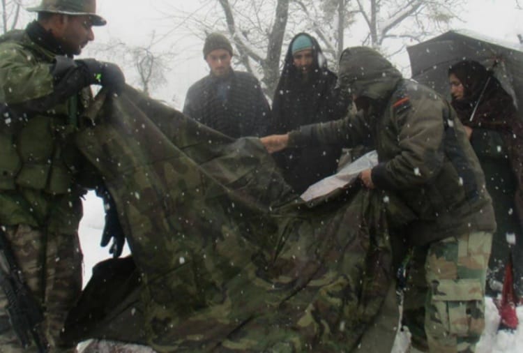 Indian Army Rescue Operation to Save Pregnant Lady Life in Jammu Kashmir