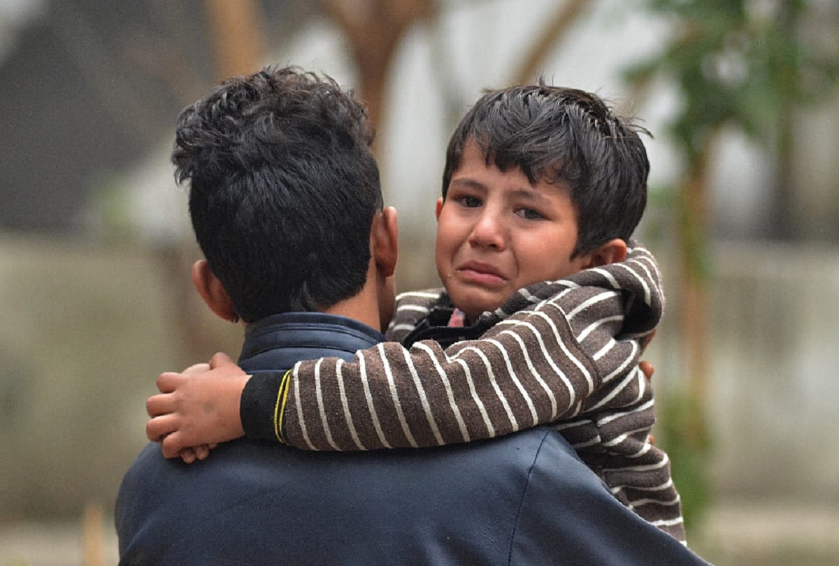 Hotel arpit palace karol bagh fire Mother crying and emotional on son death