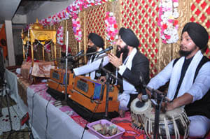 guru nanak ji ka sandesh samporn samaj ke liye