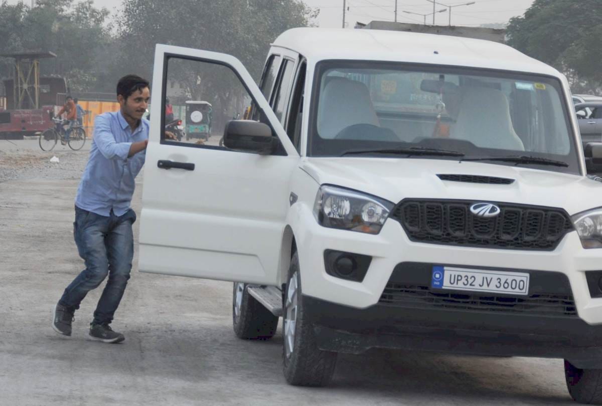 pictures of kiki challenge in lucknow