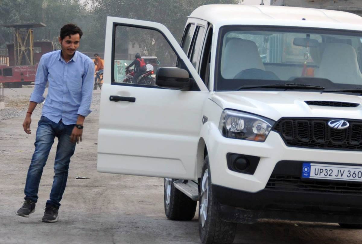 pictures of kiki challenge in lucknow