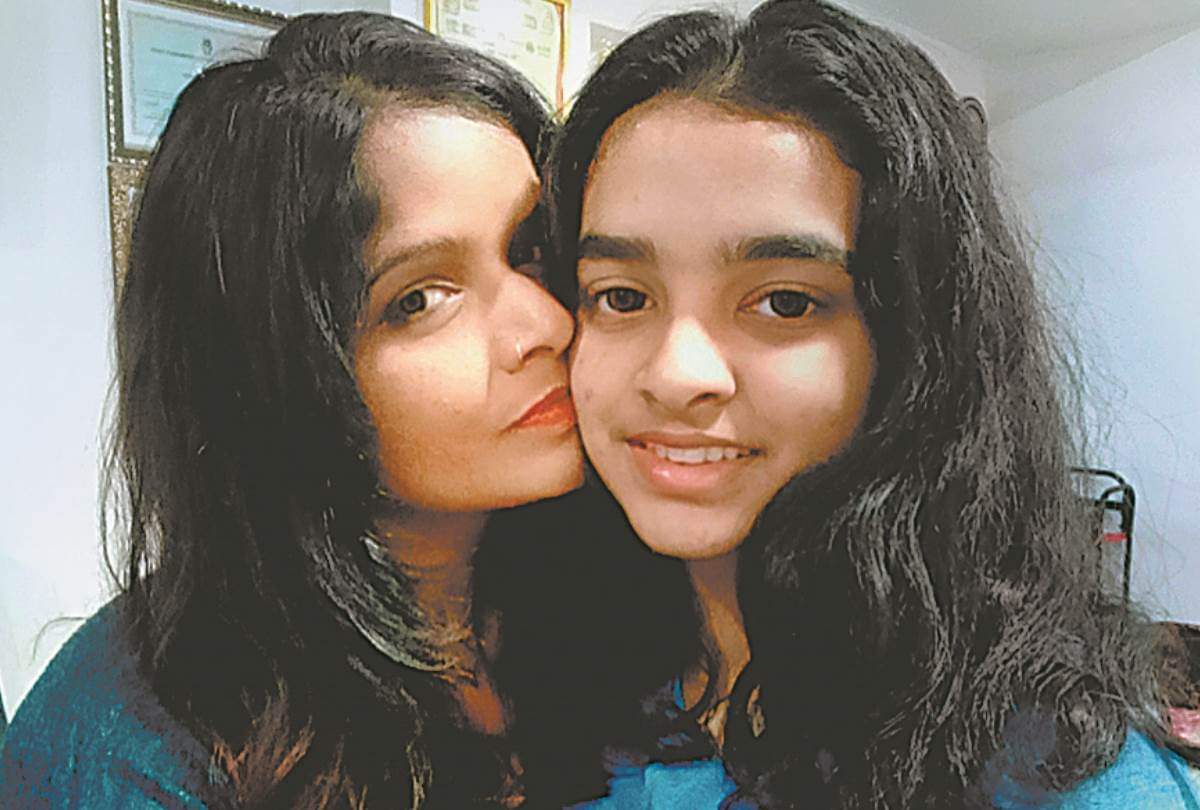 people shared their memories on kiss day