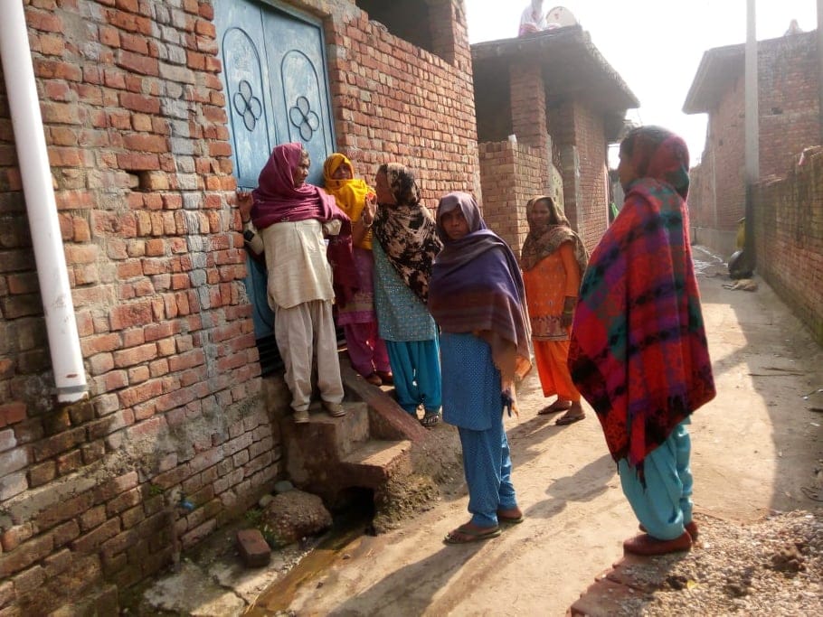 Poisonous Liquor case minister emotional to see widow and orphan childrens